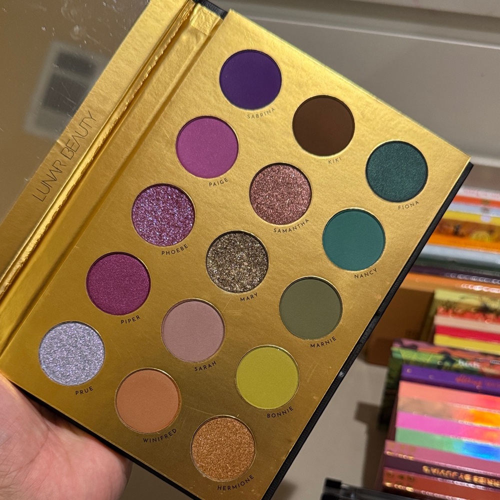 Lunar Beauty Moon Spell Palette
